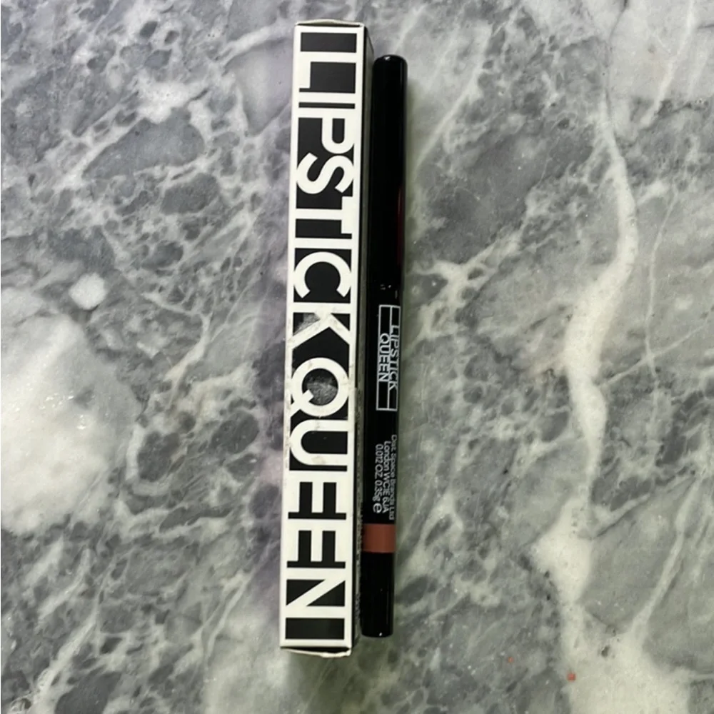 New Lipstick‎ Queen Visible Lip Liner Dusty Rose